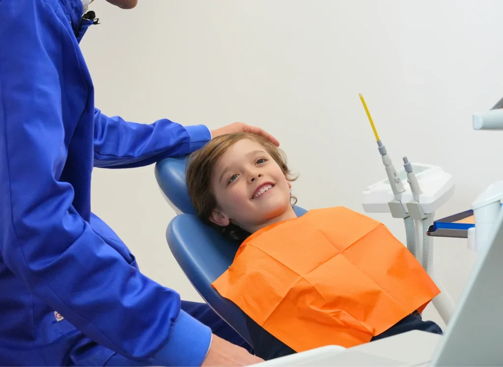 A che età mettere l’apparecchio ai denti?